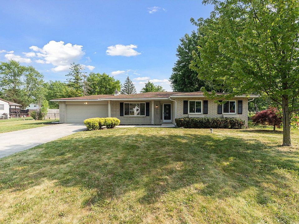 1st image of 5209 Lakewood Dr