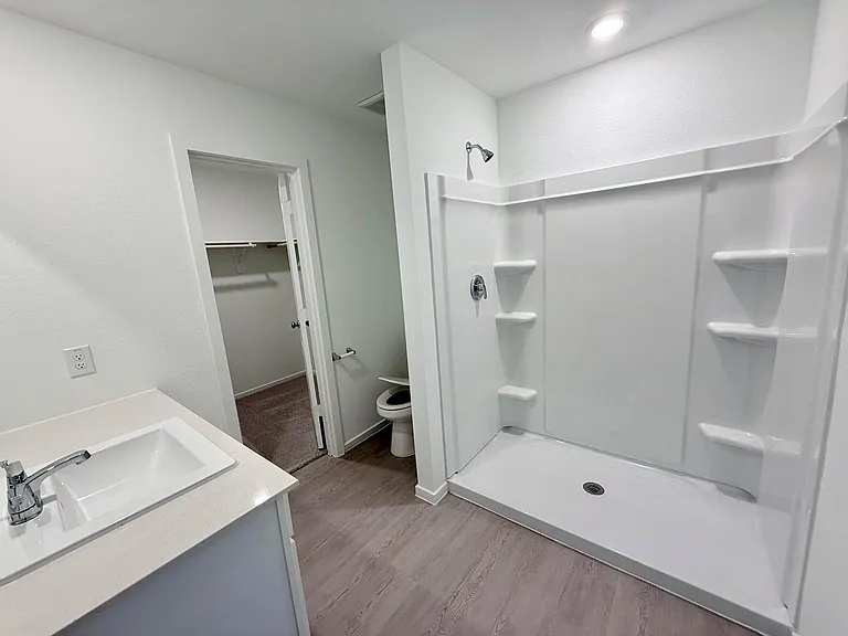 920 Capracotta Dr — Photo 8