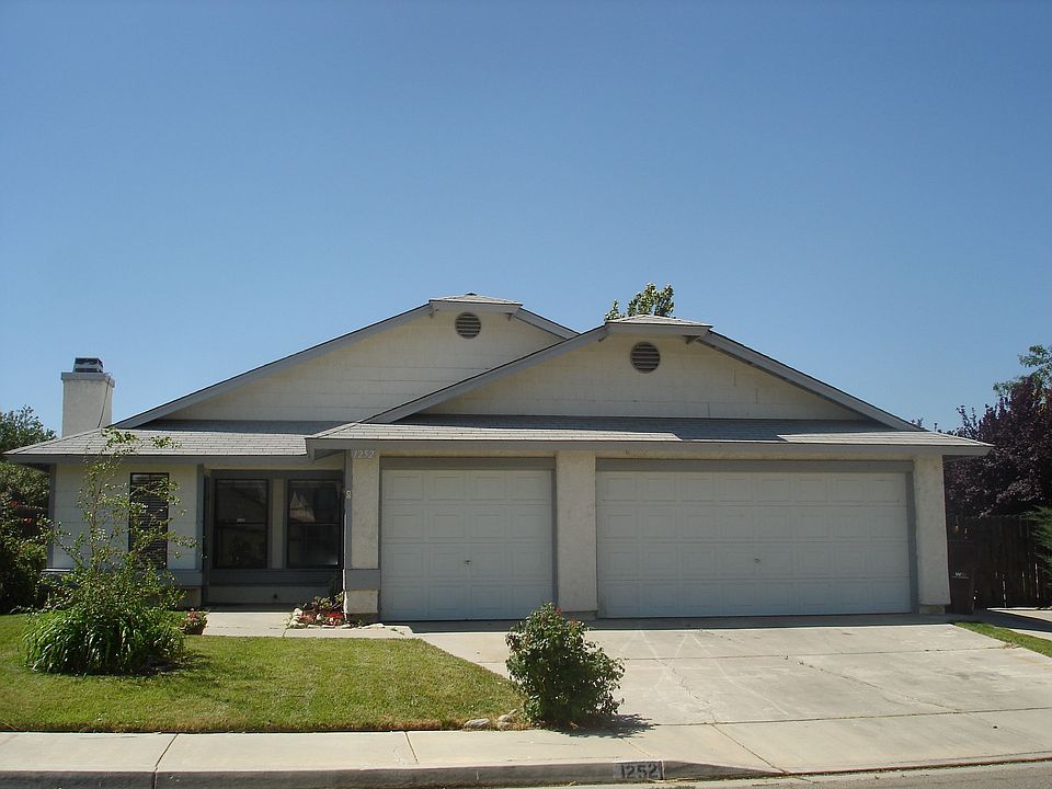 1st image of 1252 W Avenue H1