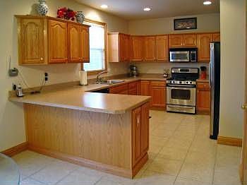 2nd image of 18 Lockerbie Dr