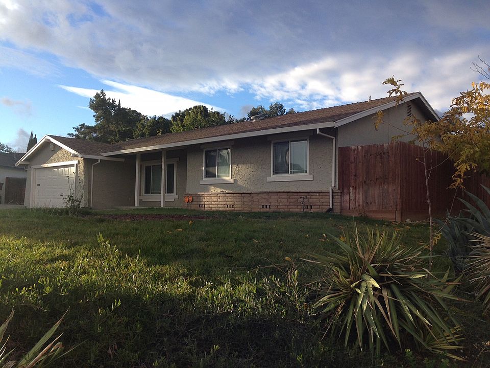 1st image of 1616 Lakewood Pl