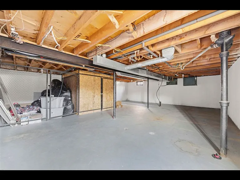 25344 Shiawassee Cir #210 — Photo 6
