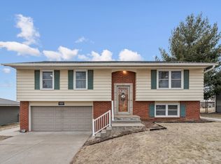 1624 9th St NW, Clinton, IA 52732