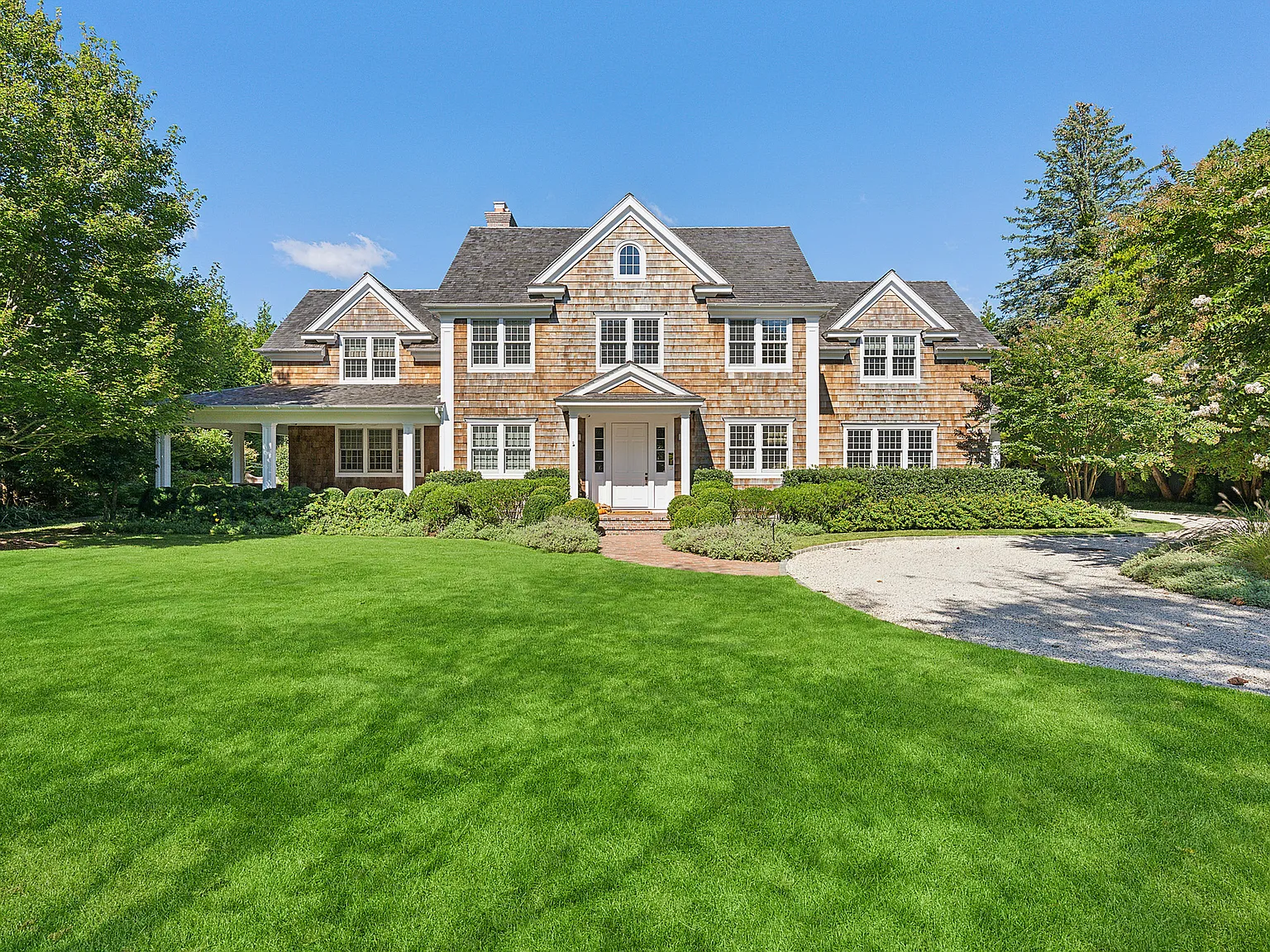 Reimagined East Hampton Village Estate — Photo 3