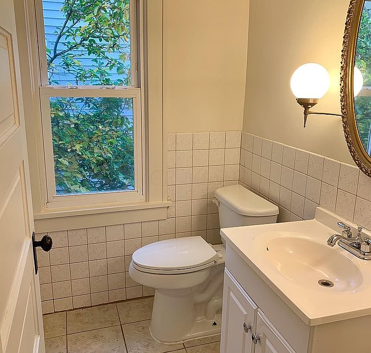 1st image of 555 Kibler Ave