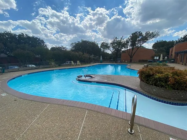 568 E Avenue J APT B, Grand Prairie, TX 75050