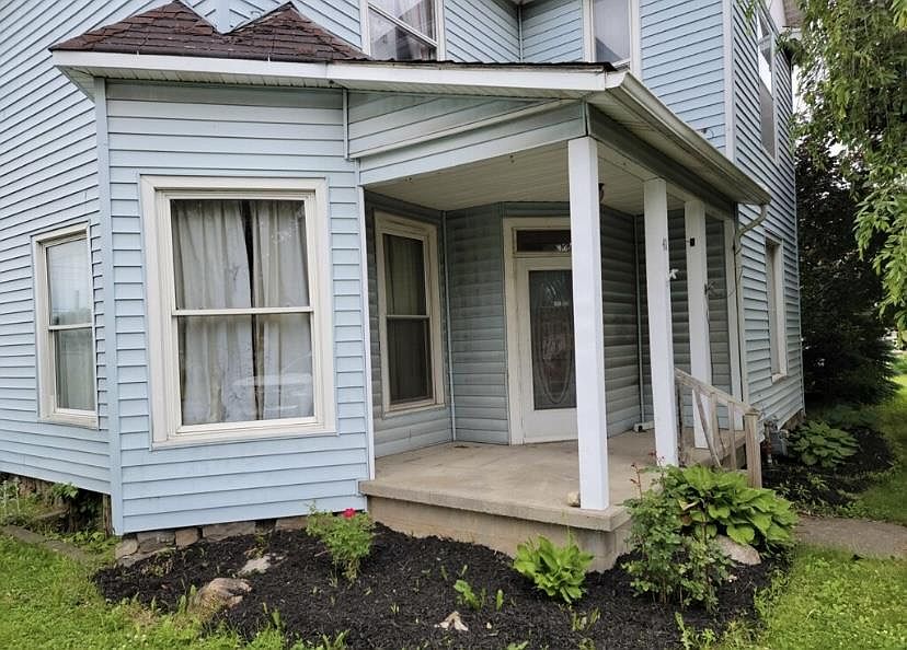 2nd image of 411 E Washington St
