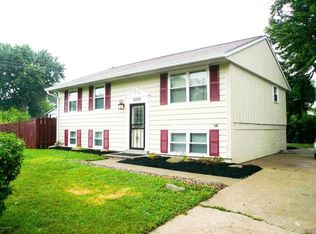 5309 Ridgecrest Rd, Louisville, KY 40218