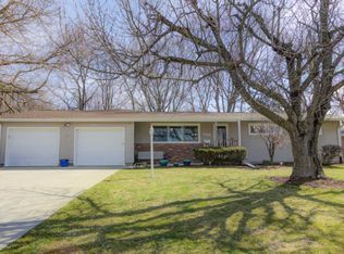 1708 Golfview Dr, Urbana, IL