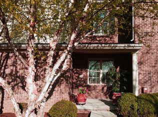 3300 Spangler Dr, Lexington, KY 40517