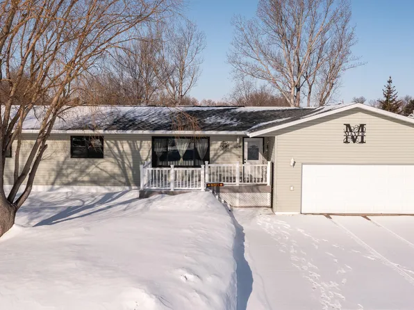 509 8th Ave NE, Hazen, ND 58545