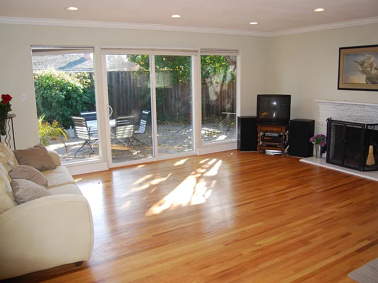 1710 Morocco Dr — Photo 2