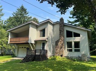 17 Forest Dr, Pulaski, NY 13142