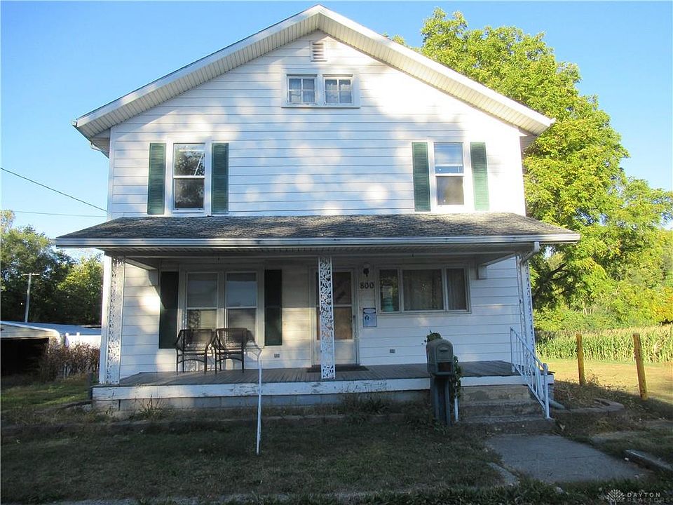 1st image of 800 E 5th St