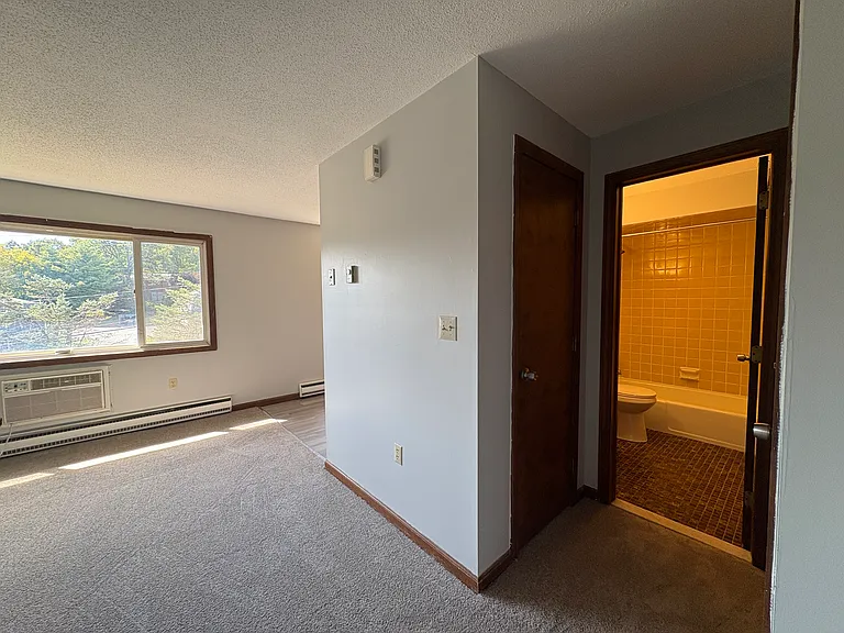 26 Judith Ln #8 — Photo 10