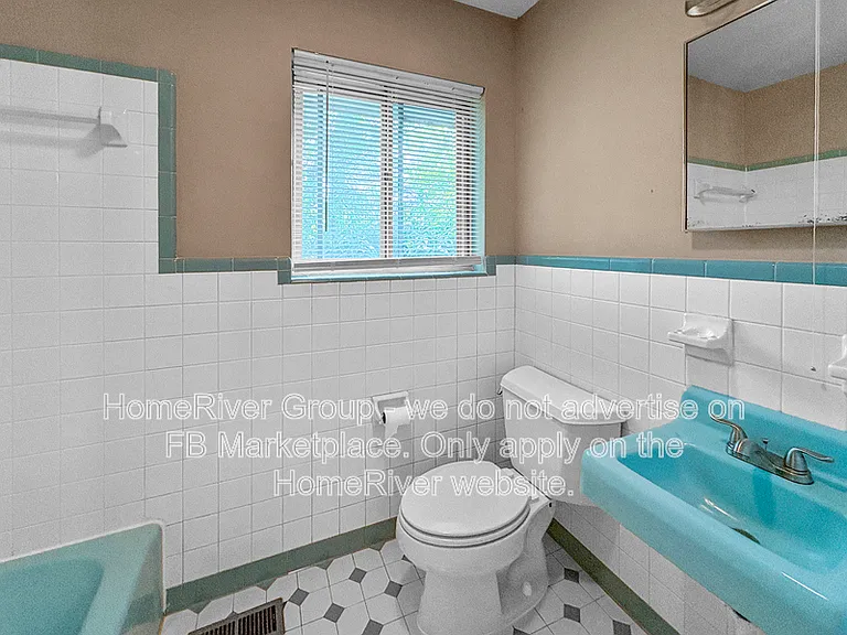703 Barlow Way — Photo 13