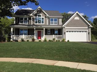 141 Frances Dr, Grayslake, IL 60030