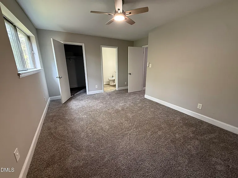 1114 Schaub Dr #I — Photo 8