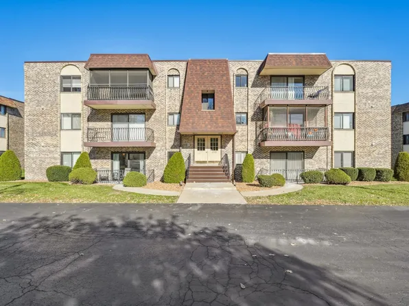 4955 134th Pl APT 1B, Crestwood, IL 60418