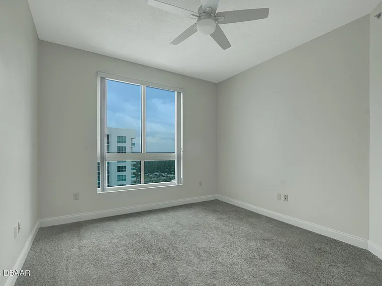 241 Riverside Dr #2509 — Photo 22