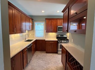 445 Wood St #2, New Bedford, MA 02745