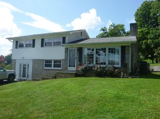 409 Anngea Ln, Kingsport, TN 37660