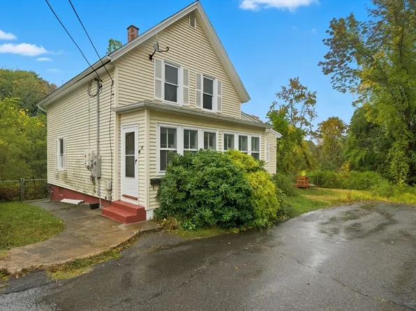 28 Ford St, Gardner, MA 01440