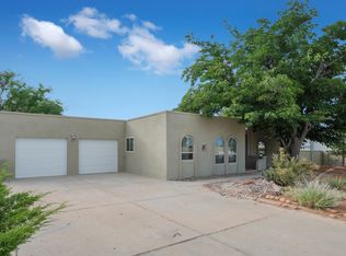 9950 Radcliffe Rd NW, Albuquerque, NM 87114