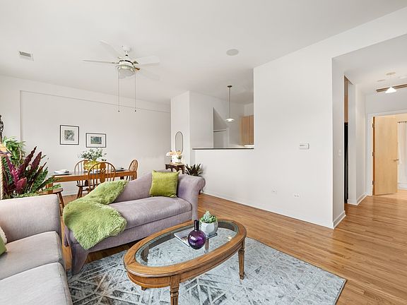4th image of 4114 N Lincoln Ave Unit 312