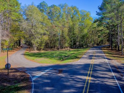 2 Dickie Rd, Soso, MS, 39480