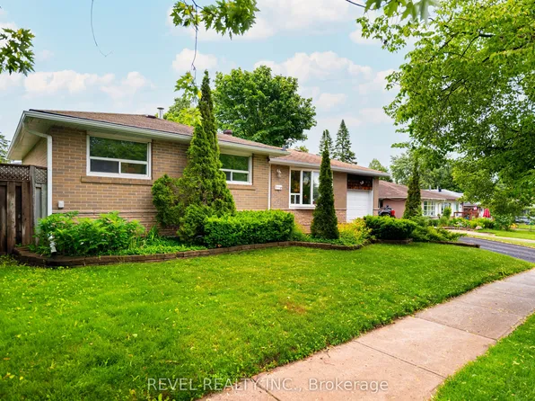 67 Carlton Dr, Orangeville, ON L9W 2X8