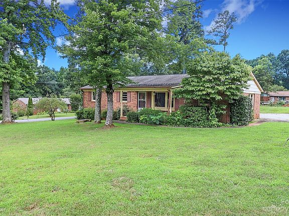 2nd image of 132 Greendale Dr