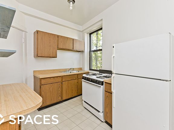2nd image of 434 W Belden Ave #5A