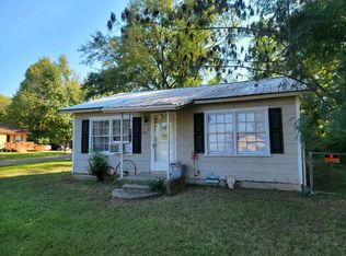 516 N Elm St, New Boston, TX 75570