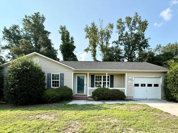 114 Pear Tree Lane, Richlands, NC 28574