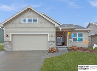 16920 Virginia St, Omaha, NE 68136