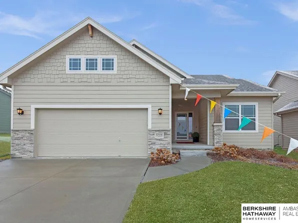 9706 S 184th Ave, Omaha, NE 68136
