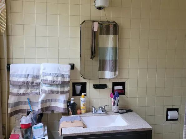 774 Grand Street image 23 of 40