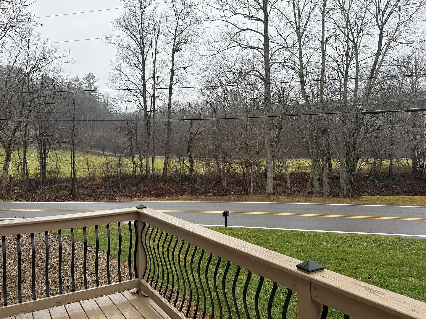 Quiet furnished retreat located in Erwin- Available NOW! — Photo 4