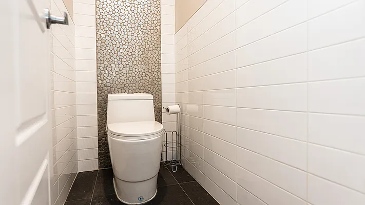 Rented by Nooklyn NYC LLC | media 36