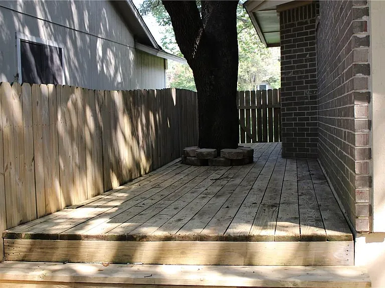 7422 Dallas Dr — Photo 14