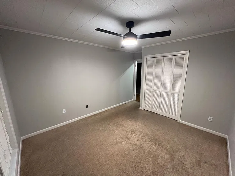 110 Highland Dr — Photo 11