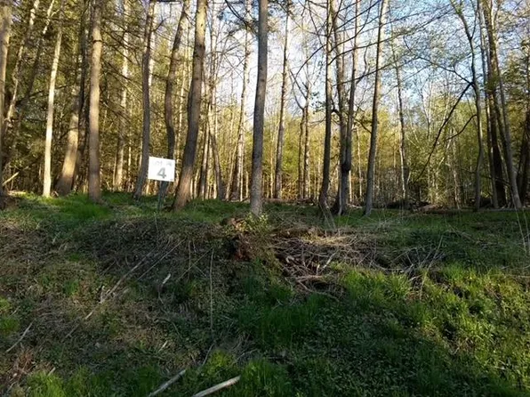 4 Maple Hill Rd, Wellsboro, PA 16901