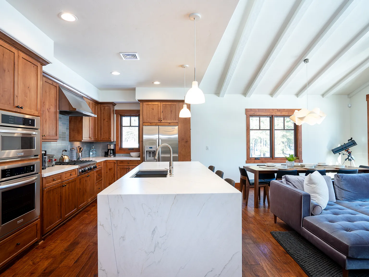 3 bed, 3.5 bath, 2173 sqft, $7,500 — Photo 3