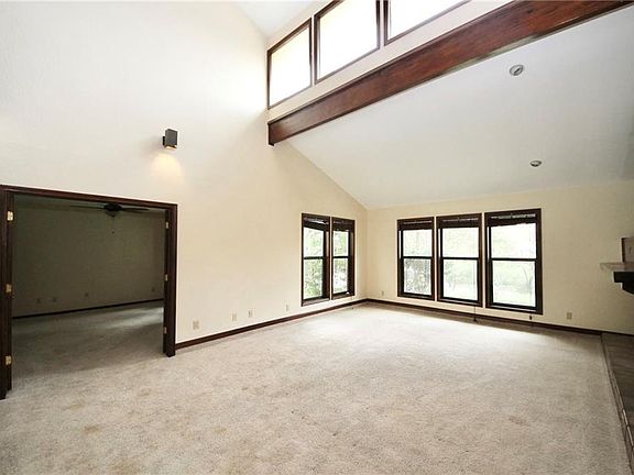 5th image of 6223 Ledge Mountain Dr