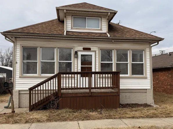 2822 5th St, Trenton, MI 48183