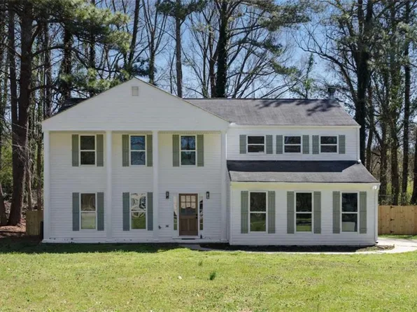 513 S Malton Ct, Stone Mountain, GA 30083