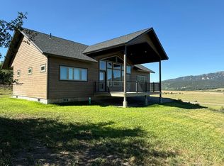 604 Falcon Dr, Alpine, WY 83128