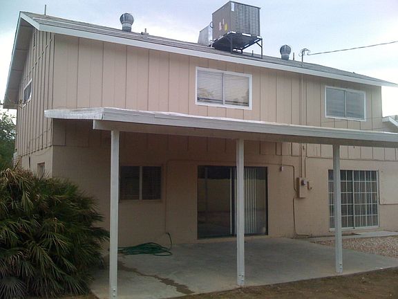 Back Yard - Lighted Covered Porch