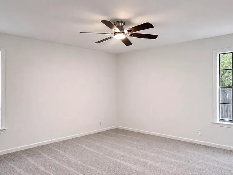 1783 Parkway Ter — Photo 11